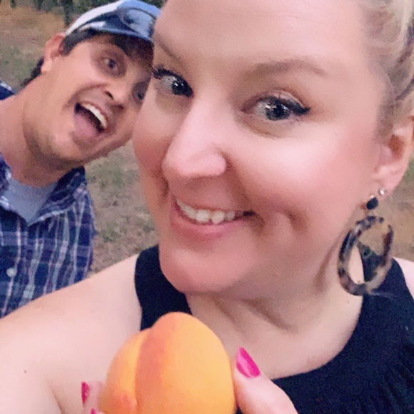 Meet your Posher, Suzanne - Picture 2 of 4